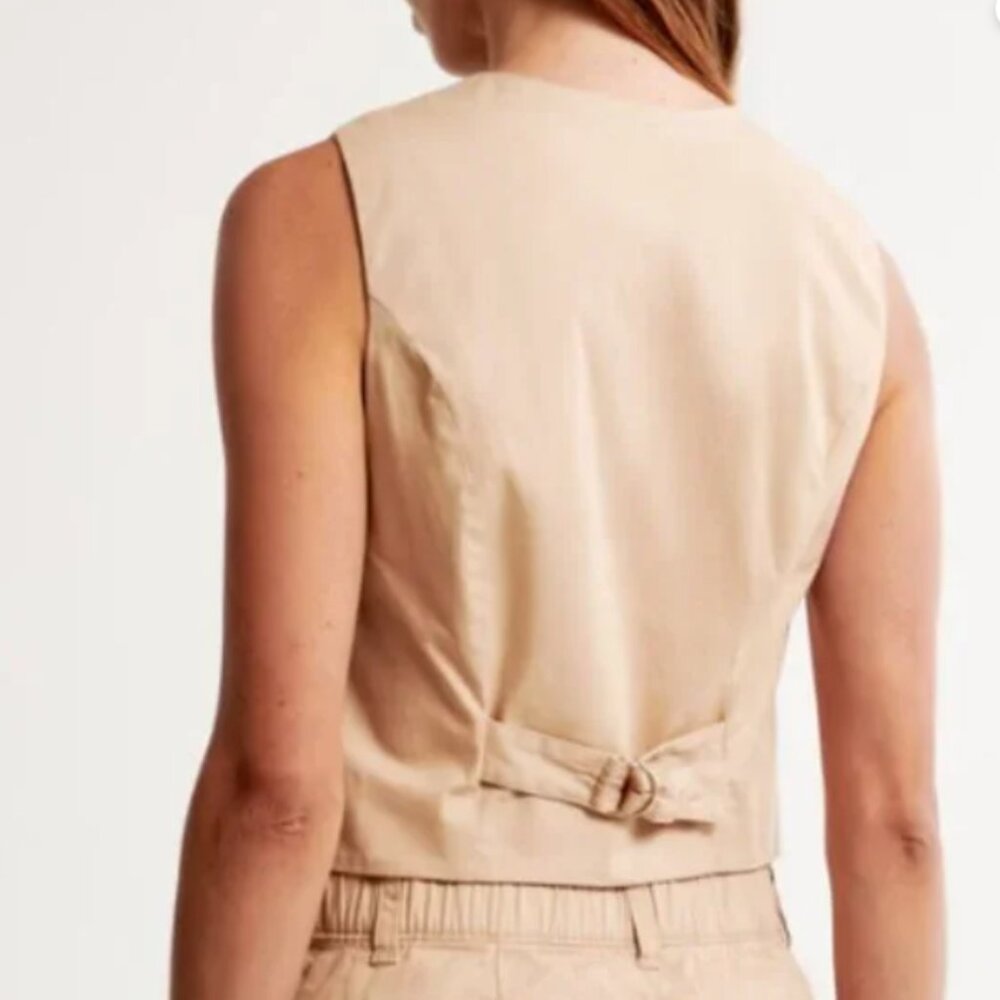 Abercrombie & Fitch Women’s Tailored Vest Set Top - Size L - Tan - Picture 2 of 3